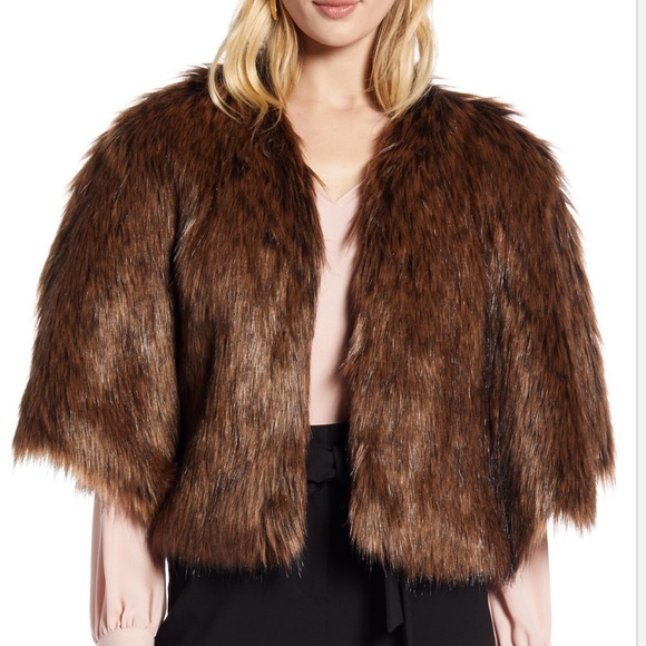 Halogen Jackets & Blazers - HALOGEN FAUX FUR CAPELET ONE SIZE